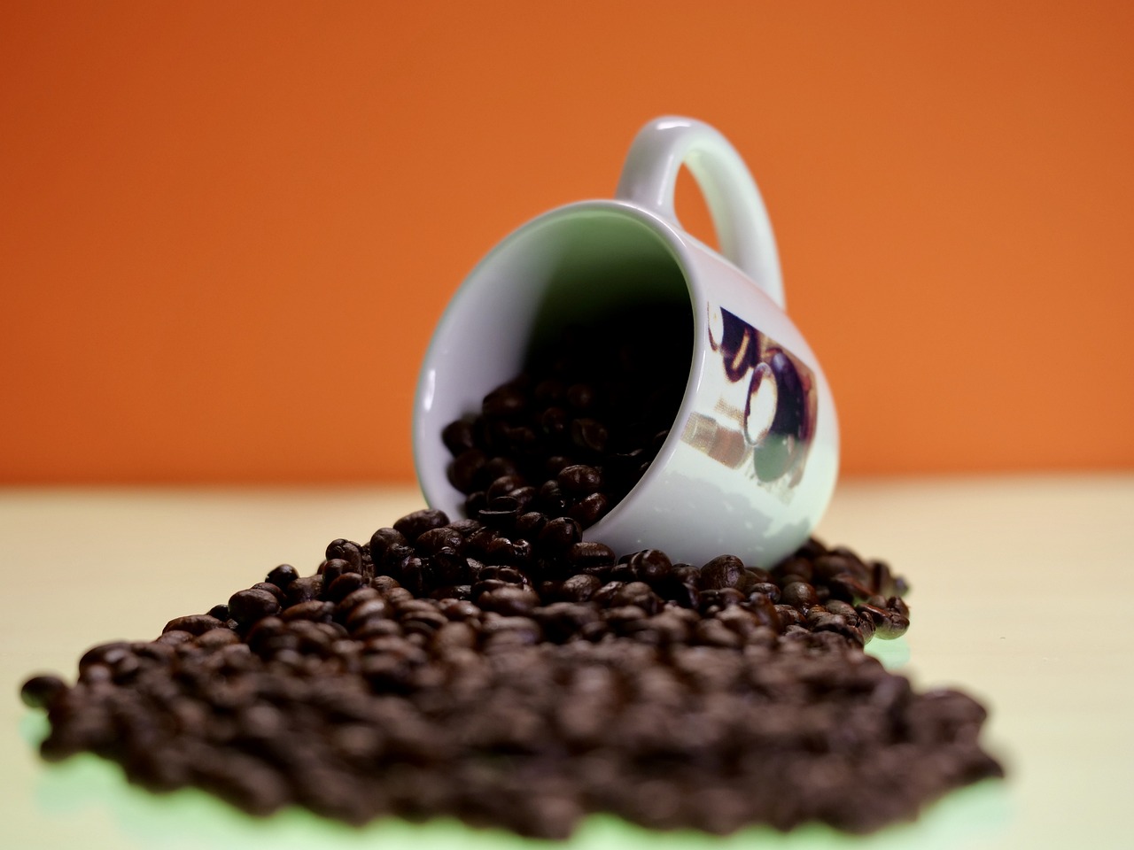 How to Create a DIY Kids’ Science Experiment Kit